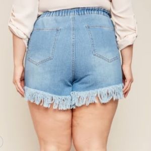 Fringe Hemmed Denim Shorts